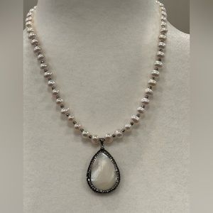 Faux Pearl Necklace With Pendant
